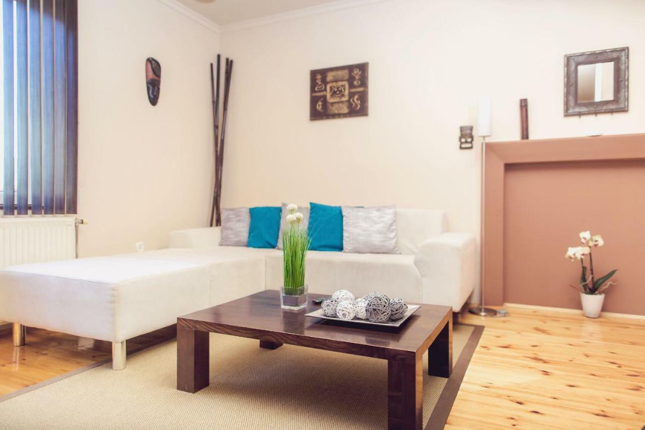 Apartman Szanyi Buk Luaran gambar