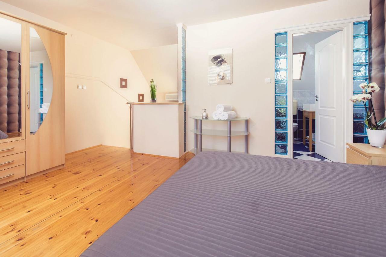 Apartman Szanyi Buk Luaran gambar