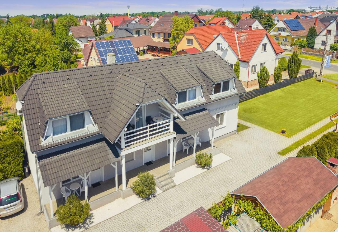Apartman Szanyi Buk Luaran gambar