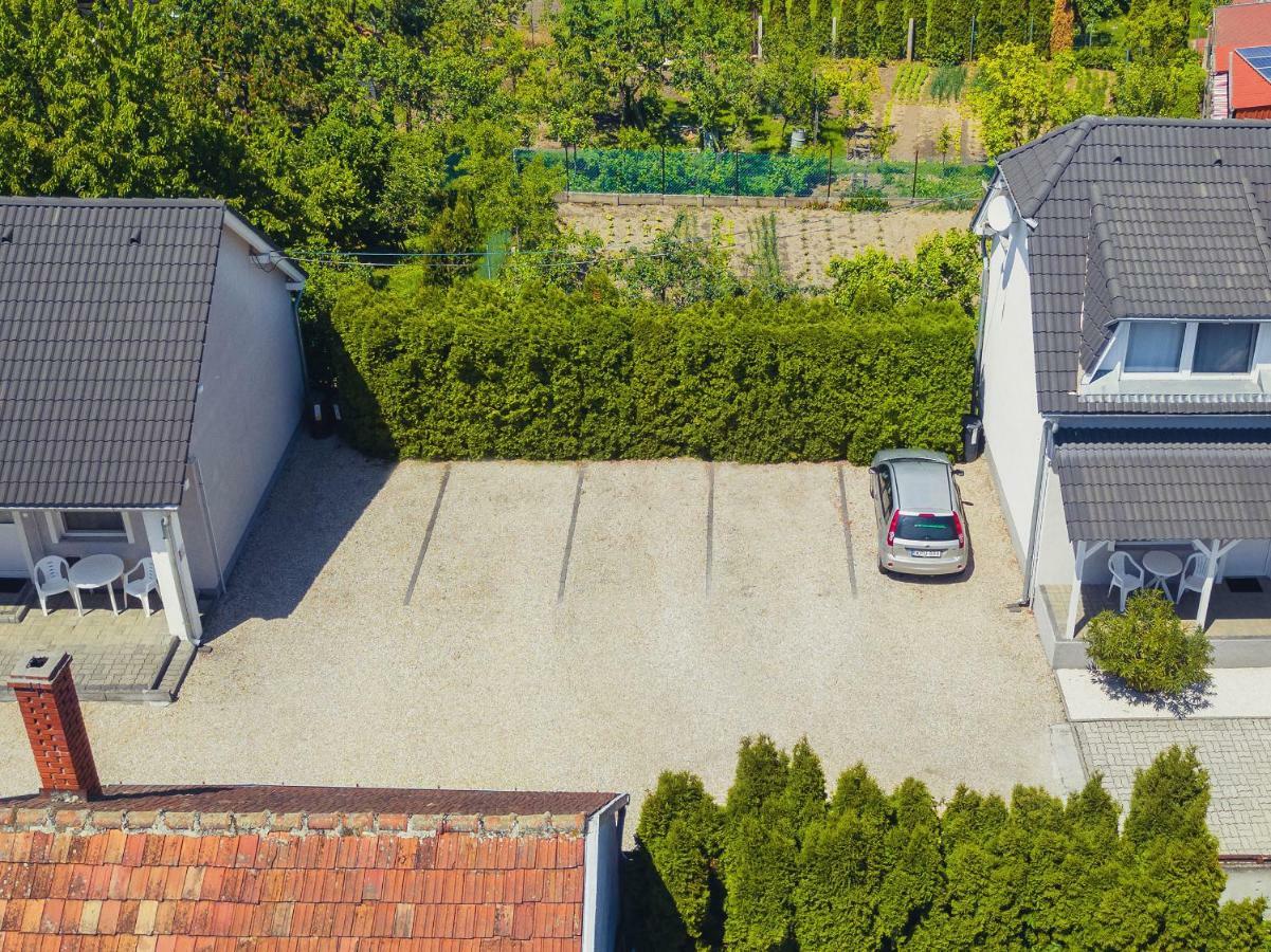 Apartman Szanyi Buk Luaran gambar